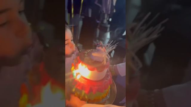 ❤️ чтобы желание исполнилось #деньрождения #сднемрождения #happybirthday #bday #happygirl #love смотреть онлайн