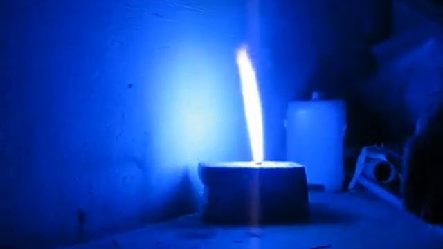 Синяя звездка Blue pyrotechnic star .avi смотреть онлайн