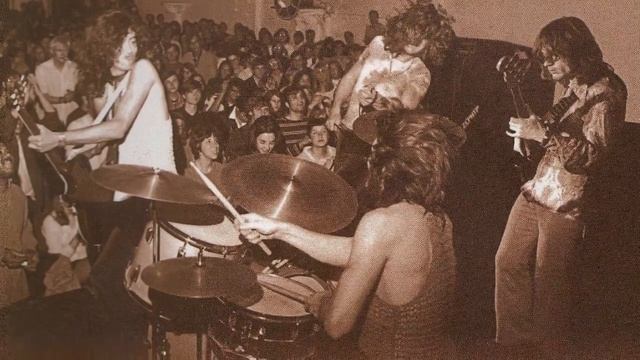 Led Zeppelin | Since I've Been Loving You [Vinyl] смотреть онлайн