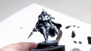 Рисование одной и той же миниатюры за 30 минут против 30 часов