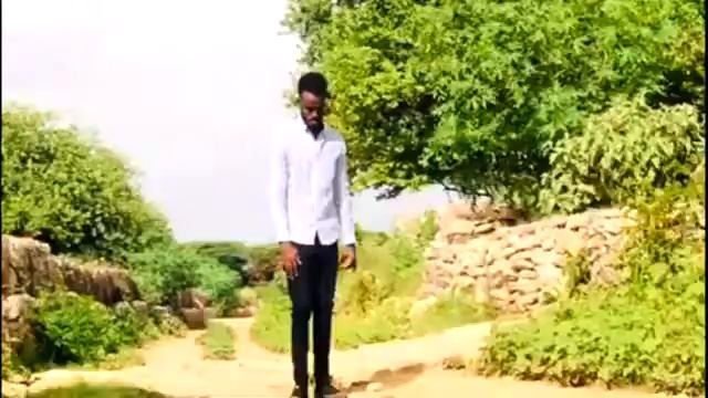 Suldaan seeraar hees cusub ---passwordka dhne qalbiga---Coming soon смотреть онлайн