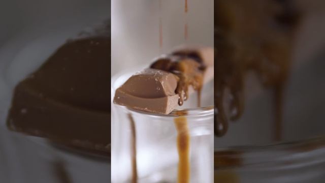 A three-peat. Finishing the last of the chocolate bar. #espresso смотреть онлайн
