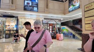 Рынок Баюн в Гуанчжоу «Bai Yun Piju Cheng» сумки и одежда люкс