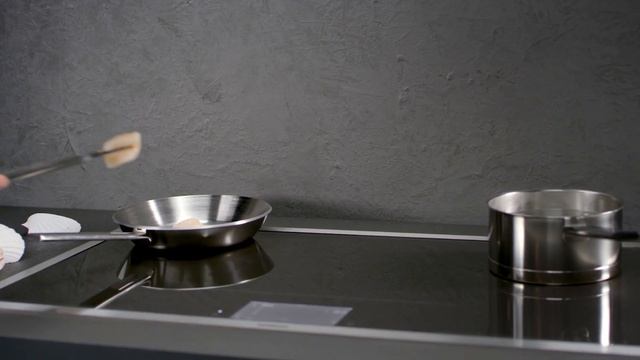 Discover the Gaggenau full surface induction cooktop 400 series смотреть онлайн