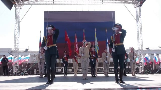 На Центральной площади г. Читы состоялось празднование 8-ой годовщине воссоединения Крыма с Россией смотреть онлайн