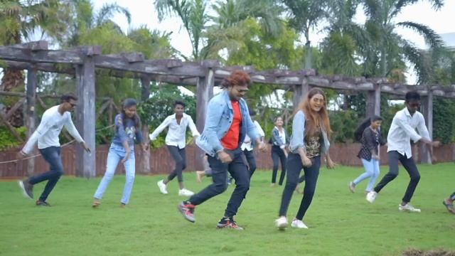 Tuna Gal Var Khali | Sachin Kumavat Pushpa Thakur Song | Khandeshi Ahirani Hit Song смотреть онлайн
