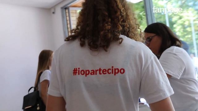 "Noi siamo quelli che non si arrendono": da L'Aquila alla Terra dei Fuochi, le storie di chi resist смотреть онлайн