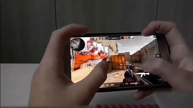 Как я играю на Samsung J7 2016? HANDCAM в 4 пальца))) смотреть онлайн