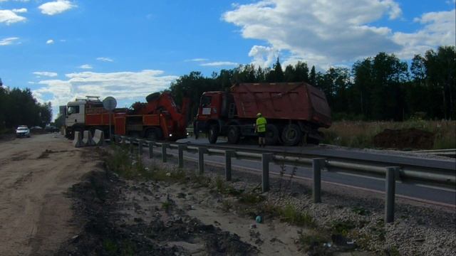 Грузовой эвакуатор. Поднимаем опрокинувшиеся самосвал. смотреть онлайн