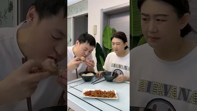 Exploring A Family's Hilarious Journey With Traditional Food🤣🤣💕👍😍 #funnyvideo #vlog80