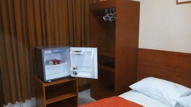 Hostal Bona Nit, Trujillo, Peru смотреть онлайн