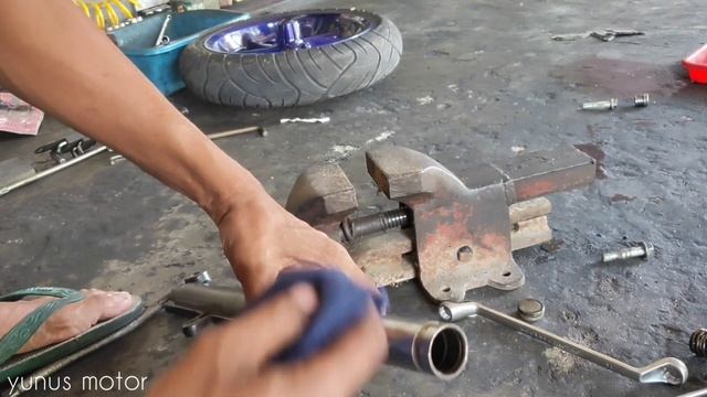Cara membuka baut L tabung shock yang muter terus смотреть онлайн