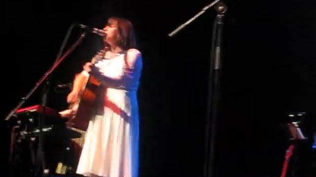 Camera Obscura live in Singapore - Super Trooper смотреть онлайн