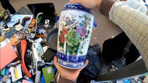 Ищу в хламе выгоду - блошиный рынок на станции метро Удельная. Поход на барахолку Санкт-Петербурга