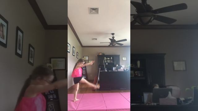 How to do a handstand смотреть онлайн
