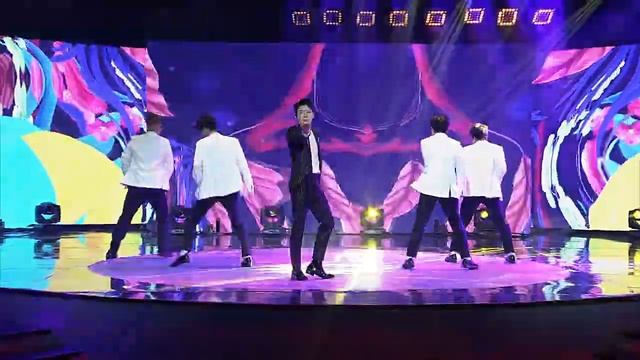 Korean trot singer Young Tak performs ‘Jjiniya!’ | All-Out Sundays смотреть онлайн