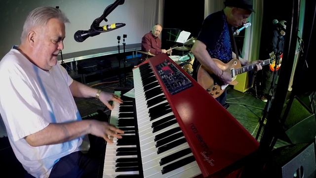 Chess Blues Allstars feat: Alan Glen - Man Down There смотреть онлайн