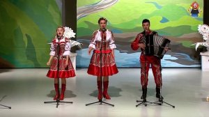 "ГАРМОНЬ БЕДОВАЯ" поёт ансамбль " Калина "в гостях у "Митрофановны "