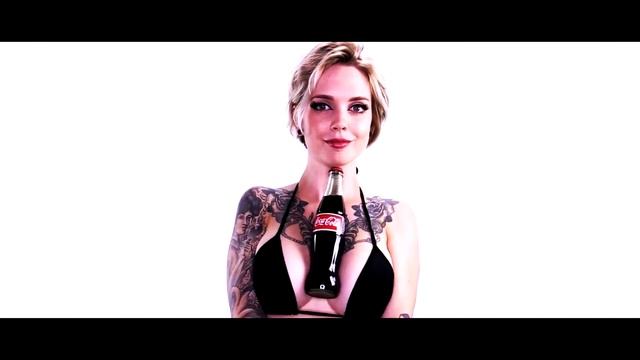 Челлендж с бутылкой колы. Hold A Coke With Your Boobs Challenge. #HoldACokeWithYourBoobsChallenge смотреть онлайн
