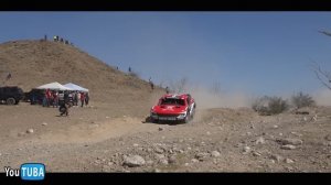 Монстр-траки в деле: эпичное зрелище на трассе!