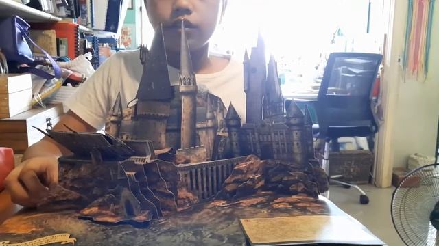 Nereus Presents: Harry Potter Pop-Up Book смотреть онлайн