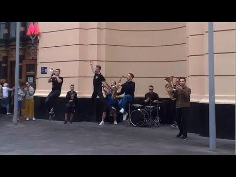 FakeBand - Районы-кварталы. Всё только начинается. До скорой встречи смотреть онлайн