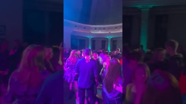 Кавер группа Зарядка живой звук 2024 смотреть онлайн