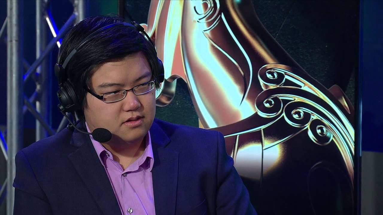 LD Stares deep into your soul. смотреть онлайн