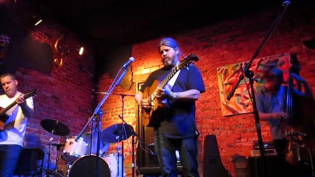 Bistro Fada performed by Stephane Wrembel смотреть онлайн