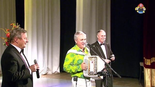 "ГАРМОНЬ ЛЮБИМАЯ "поёт Валерий Семин в гостях у " Митрофановны " полный зал пел с ним! смотреть онлайн