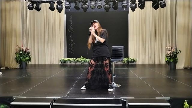 Надежда Останкина - Обними меня крепче (кавер) смотреть онлайн