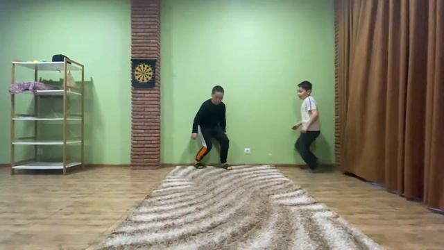 Зарядка от Роди и Альберта смотреть онлайн