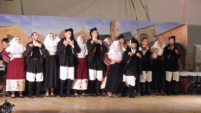 S'aggesa - Grupu "Tuffudèsu" de Osile (Atzàra - Santa Maria de Josso 2014) смотреть онлайн