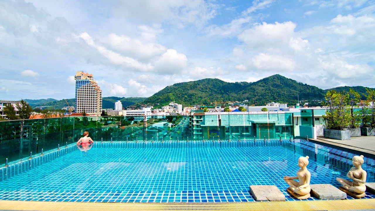 PHOENIX GRAND HOTEL смотреть онлайн