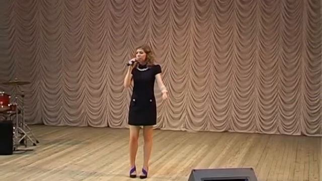 Очень круто девушка поёт смотреть онлайн