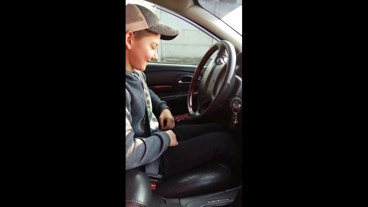 Я разъезжаю на машине chrysler 300m смотреть онлайн