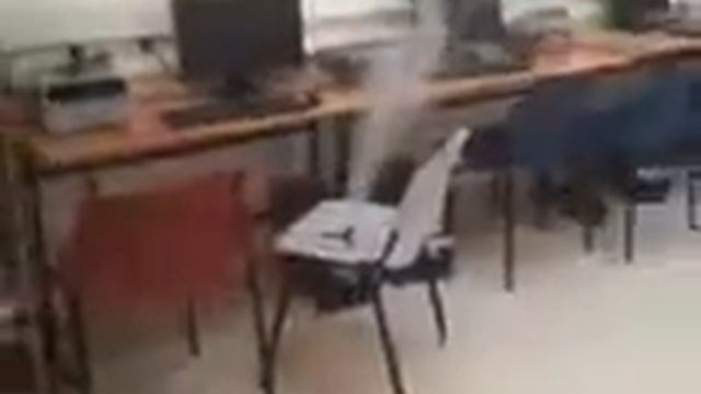 Explosion capicator 4700uF смотреть онлайн