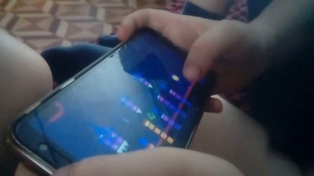 как мой брат проходит Geometry Dash SubZero смотреть онлайн