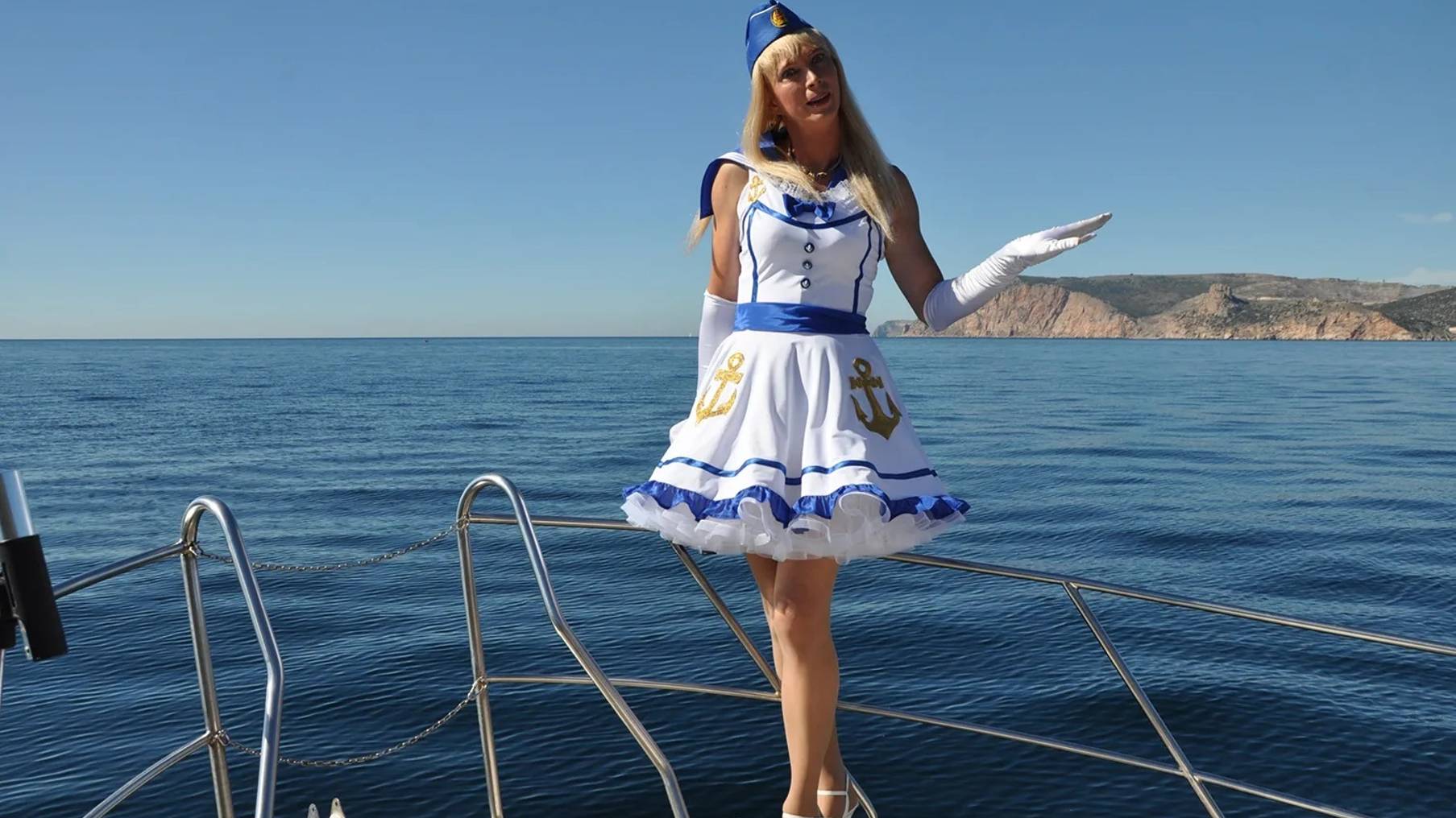 Легендарный Севастополь. Женское исполнение сл. П. Градова смотреть онлайн