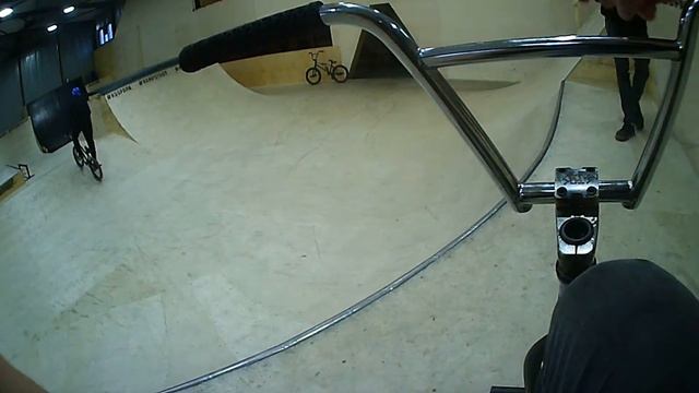 VLOG#13\КSS парк/BMX школа|Макс Чуприна| смотреть онлайн