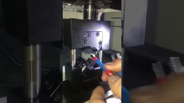 Quadrilateral free change mold concave and convex precision terminal crimping machine смотреть онлайн