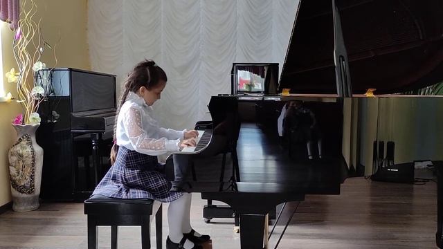 Хайруллина Арина, 7 лет. К.Черни - Г.Гермер. Этюд № 17, К.Черни- Г.Гермер. Этюд № 15 смотреть онлайн