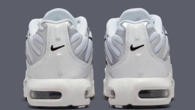 Nike Air Max Plus “Silver Swoosh” смотреть онлайн