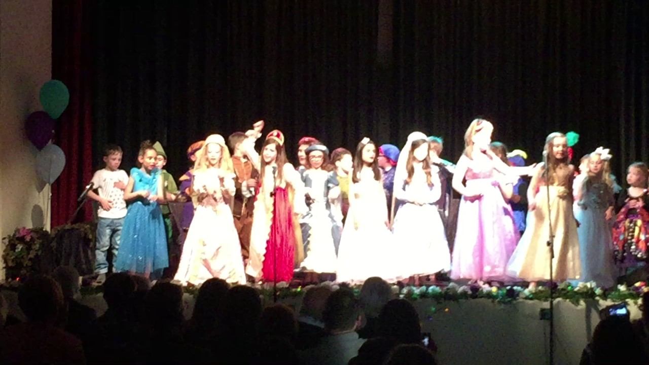 Love Story - Romeo & Juliet 2017 performed by Shakespeare's Kids смотреть онлайн