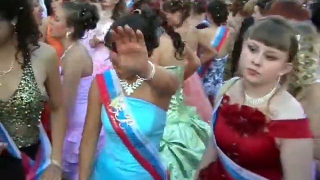 Выпускной бал на площади в Рузаевке (2007 год)