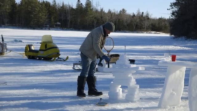 Make Your Own Bar out of Ice! смотреть онлайн
