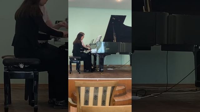 Ф.Пуленк Соната для 4-х рук C-dur, 1 часть. Исп.Степанова Ульяна и Клюева Анастасия смотреть онлайн