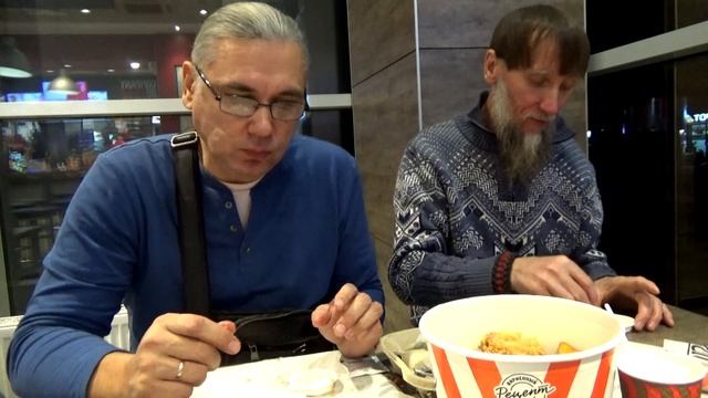 Челлендж, дегустация ОСТРЫЕ КРЫЛЫШКИ | Грибабас и Клюкер | #Грибабас смотреть онлайн