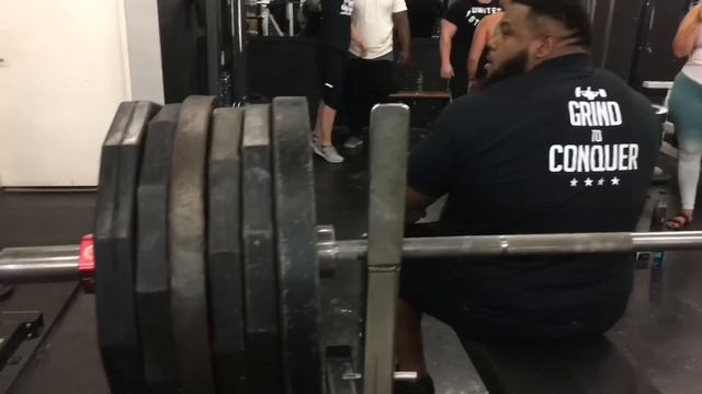 ROAD TO 800lb BENCHPRESS (week 2) || Olympia 2019 || Julius Maddox смотреть онлайн