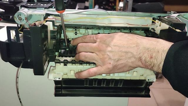 Принтер Canon серии MG с нижней загрузкой бумаги нет захвата бумаги разборка, ремонт, профилактика смотреть онлайн